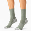Calze sportive 39-42 in maglia verde salvia e grigio chiaro - altezza media traspiranti
